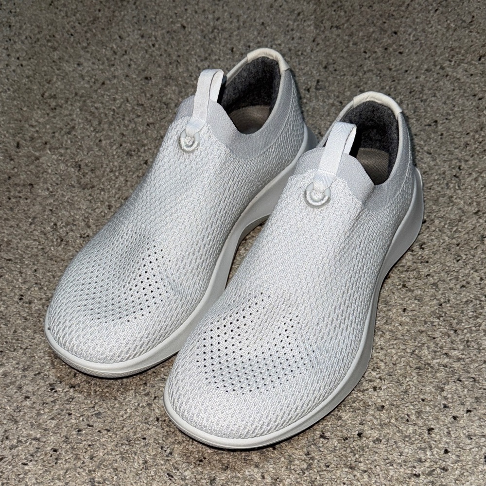 Allbirds Women's Light Gray Slip-On Sneakers